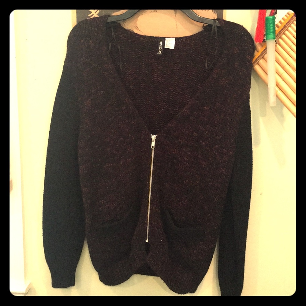 Divided cardigan